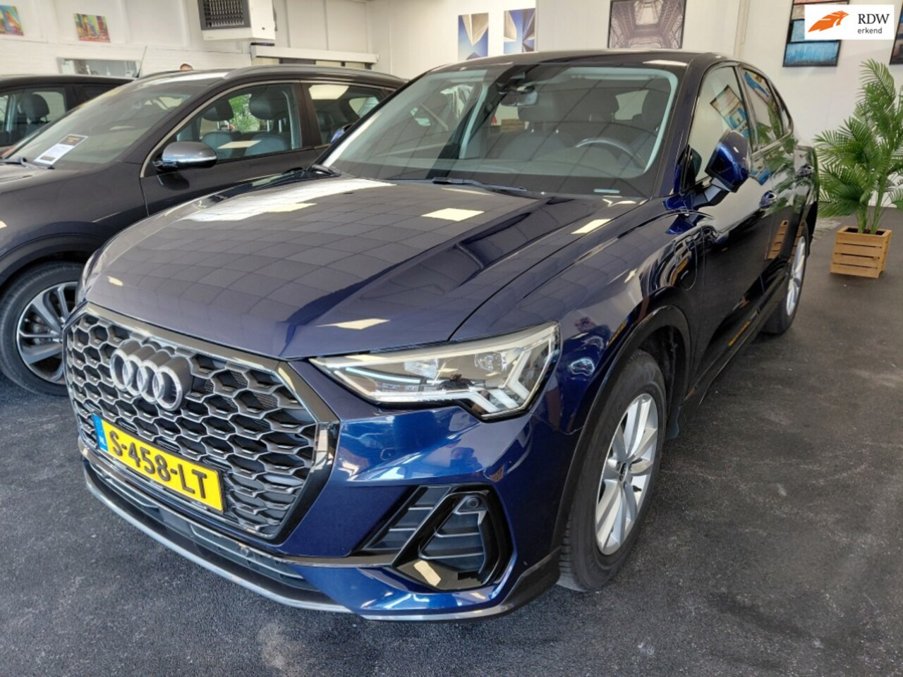 Audi Q3 Sportback - 45 TFSI e S Edition Plug-in hybride| Trekhaak | Winterset - AutoWereld.nl