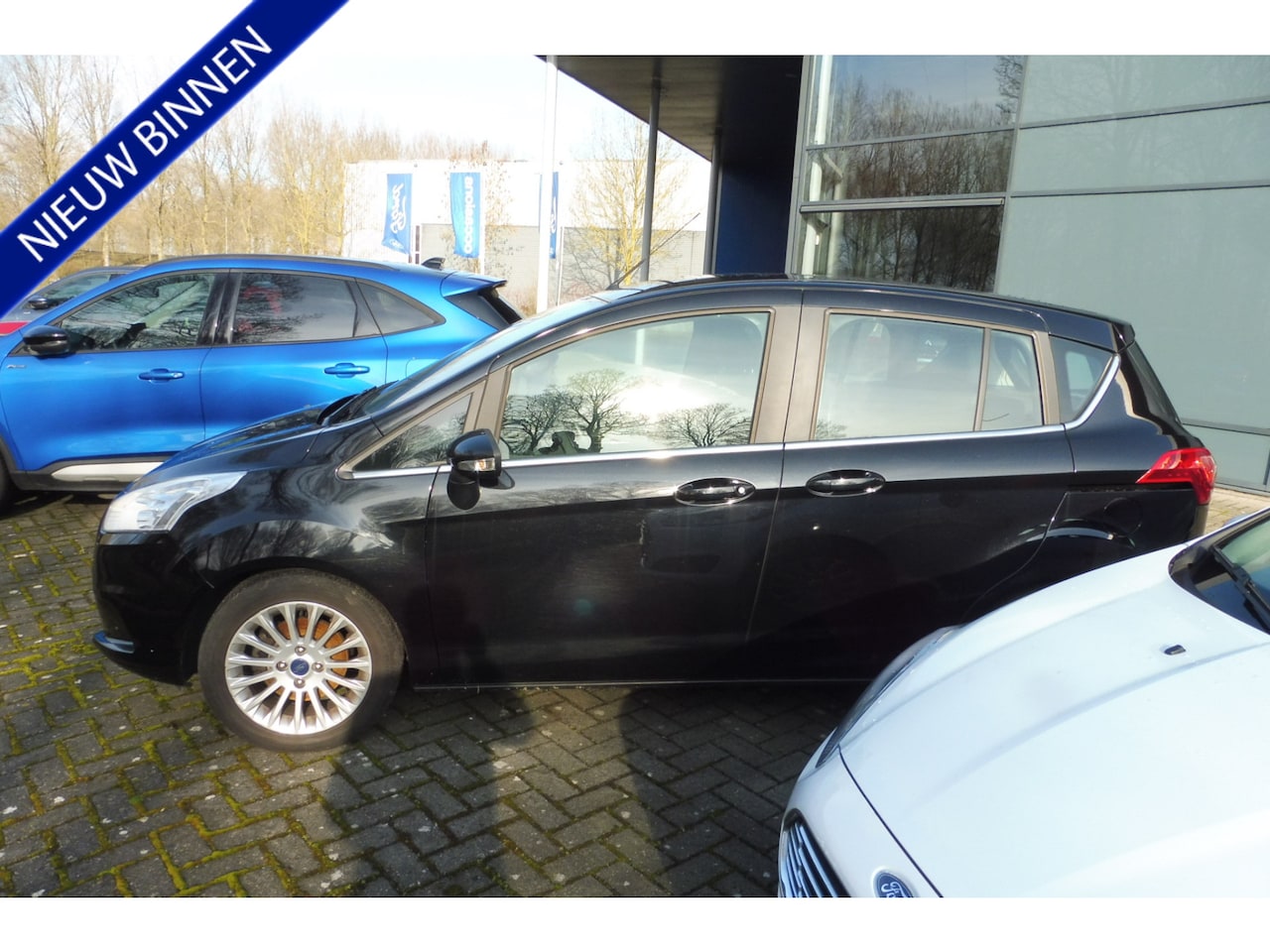 Ford B-Max - 100pk Titanium Trekhaak Lmv CrC Airco nwe distributie - AutoWereld.nl