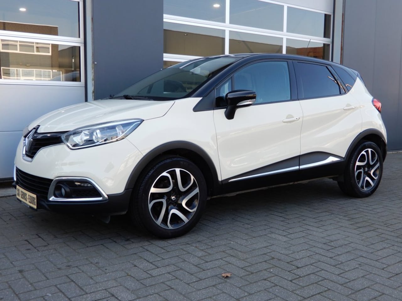 Renault Captur - 1.2 TCe Dynamique Automaat/Clima/Navi/PDC - AutoWereld.nl