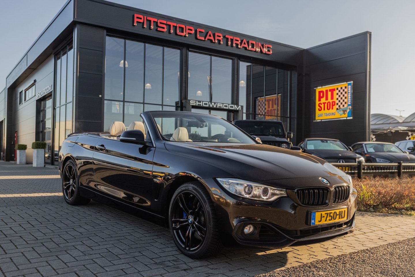 BMW 4-serie Cabrio - 435i xDrive High Executive 435i xDrive High Executive, Dealer Onderhouden, Stuurwielverwarming, Leder, Stoelverwarmin - AutoWereld.nl
