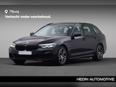 BMW 5-serie Touring - 530e Business Edition Plus | Glazen panoramadak | Elektrisch bedienbare achterklep | High