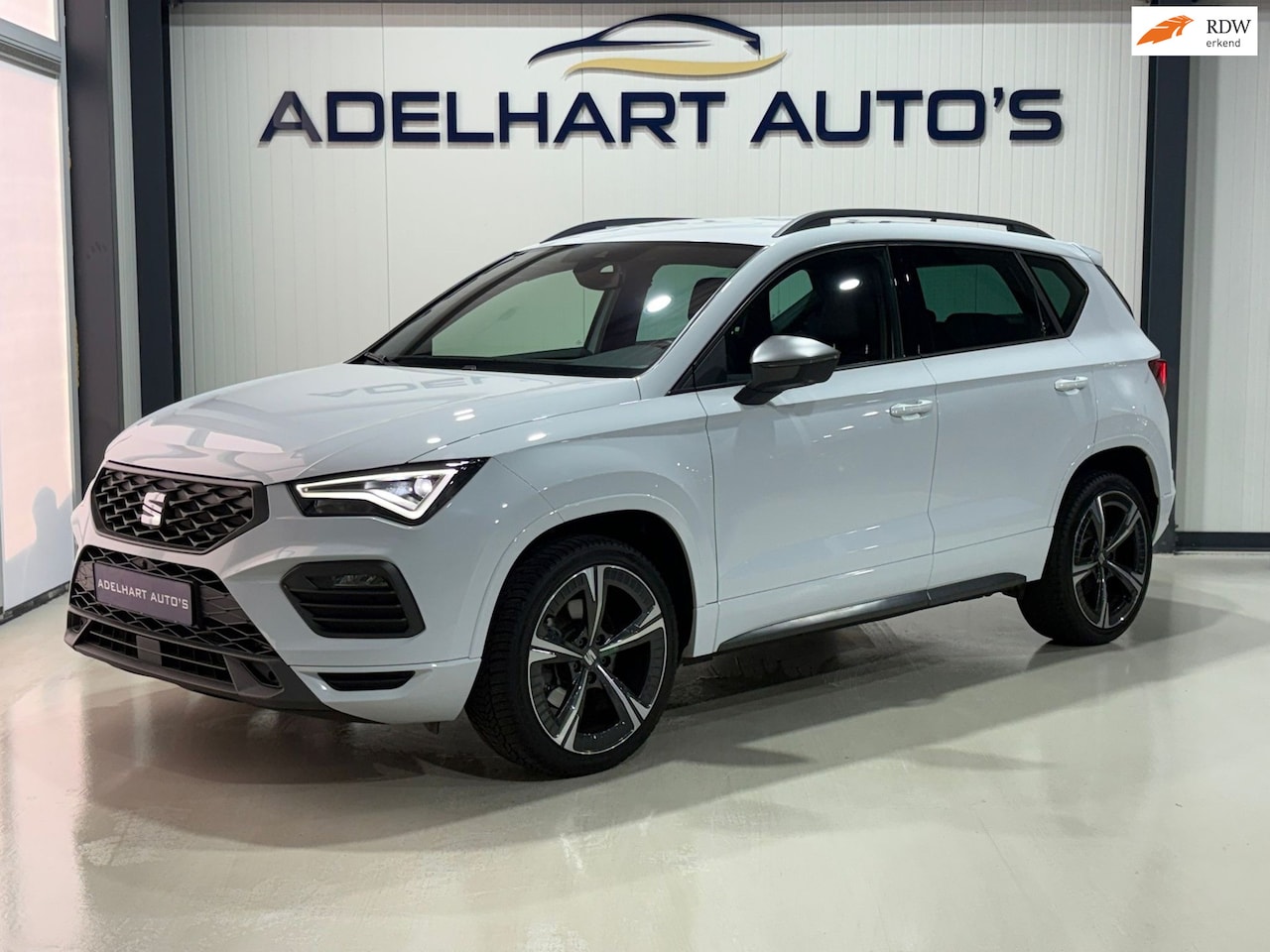 SEAT Ateca - 1.5 TSI FR Business Intense Automaat / Navigatie full map / Elektrische stoelen / Memory / - AutoWereld.nl