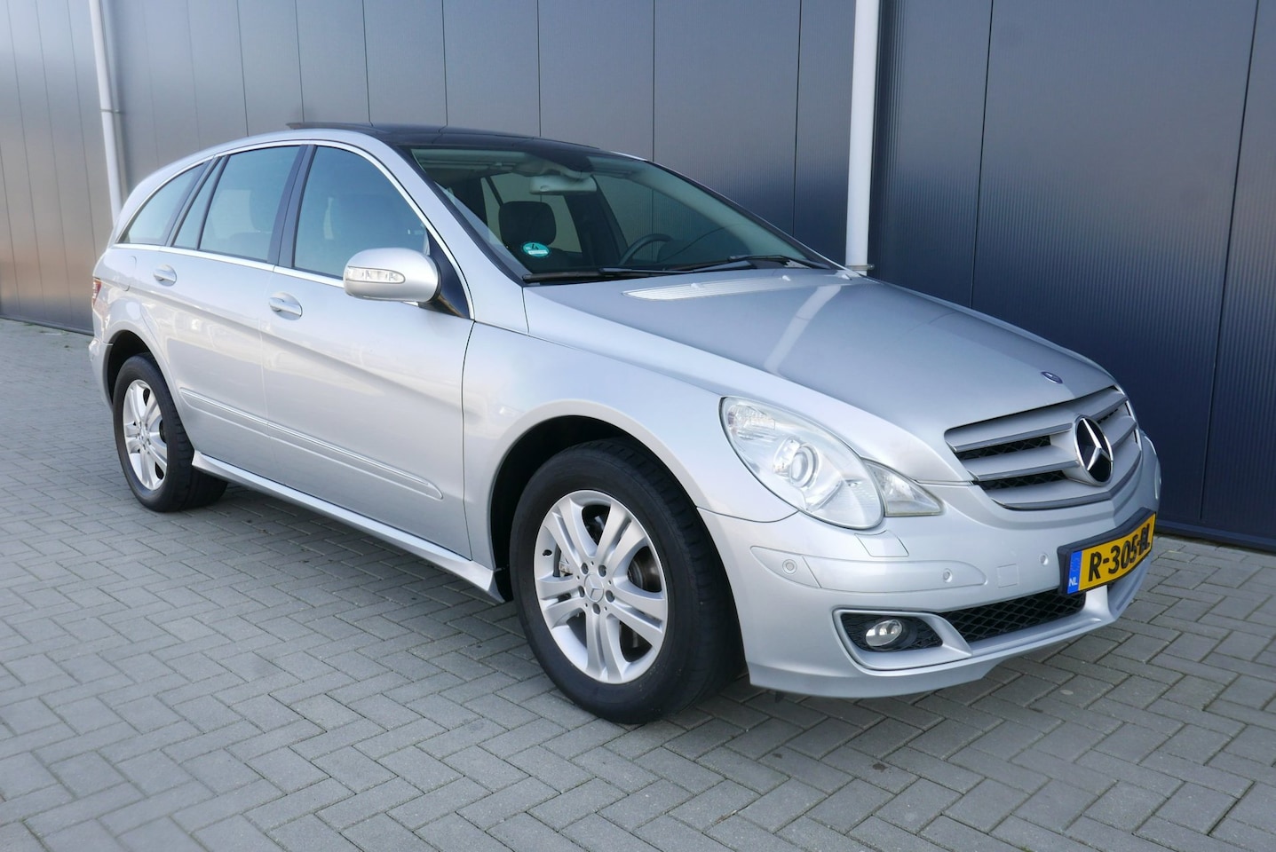 Mercedes-Benz R-klasse - 500 4-Matic 306 PK 6 PERSOONS,PANORAMADAK. - AutoWereld.nl