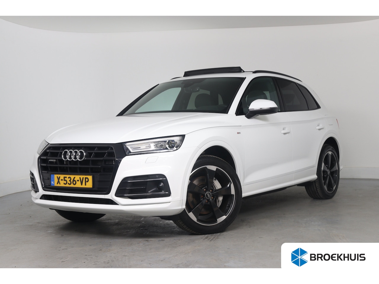 Audi Q5 - 50 TFSI e quattro S edition | Panorama dak | Trekhaak wegklapbaar | Navigatie | Adaptieve - AutoWereld.nl