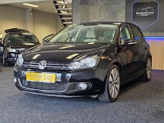 Volkswagen Golf - 1.4 TSI Trendline Navi / PDC / Alcantara