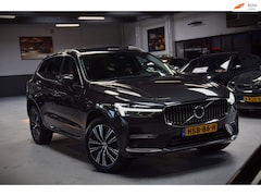 Volvo XC60 - 2.0 T6 Plug-in hybrid AWD Panoramadak|HUD|ACC|Dealer onderhouden|