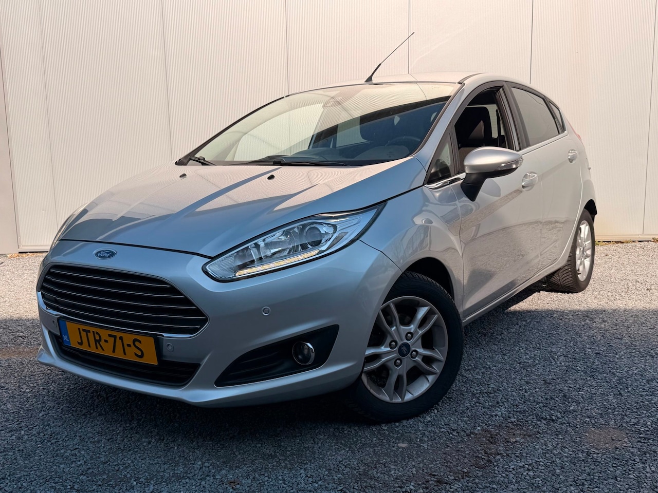 Ford Fiesta - 1.0 EcoBoost Titanium Nieuwe Distributieriem Navi Stoelverw PDC 12 MND Garantie !!! - AutoWereld.nl