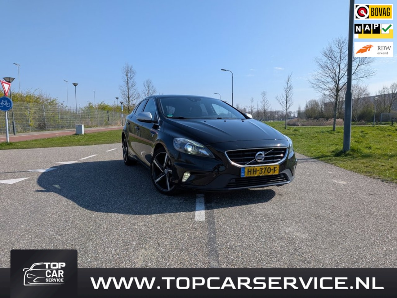 Volvo V40 - 2.0 D2 R-Design Business 2.0 D2 R-Design Business ,Xenon ,Trekhaak ,Achteruit Camera - AutoWereld.nl
