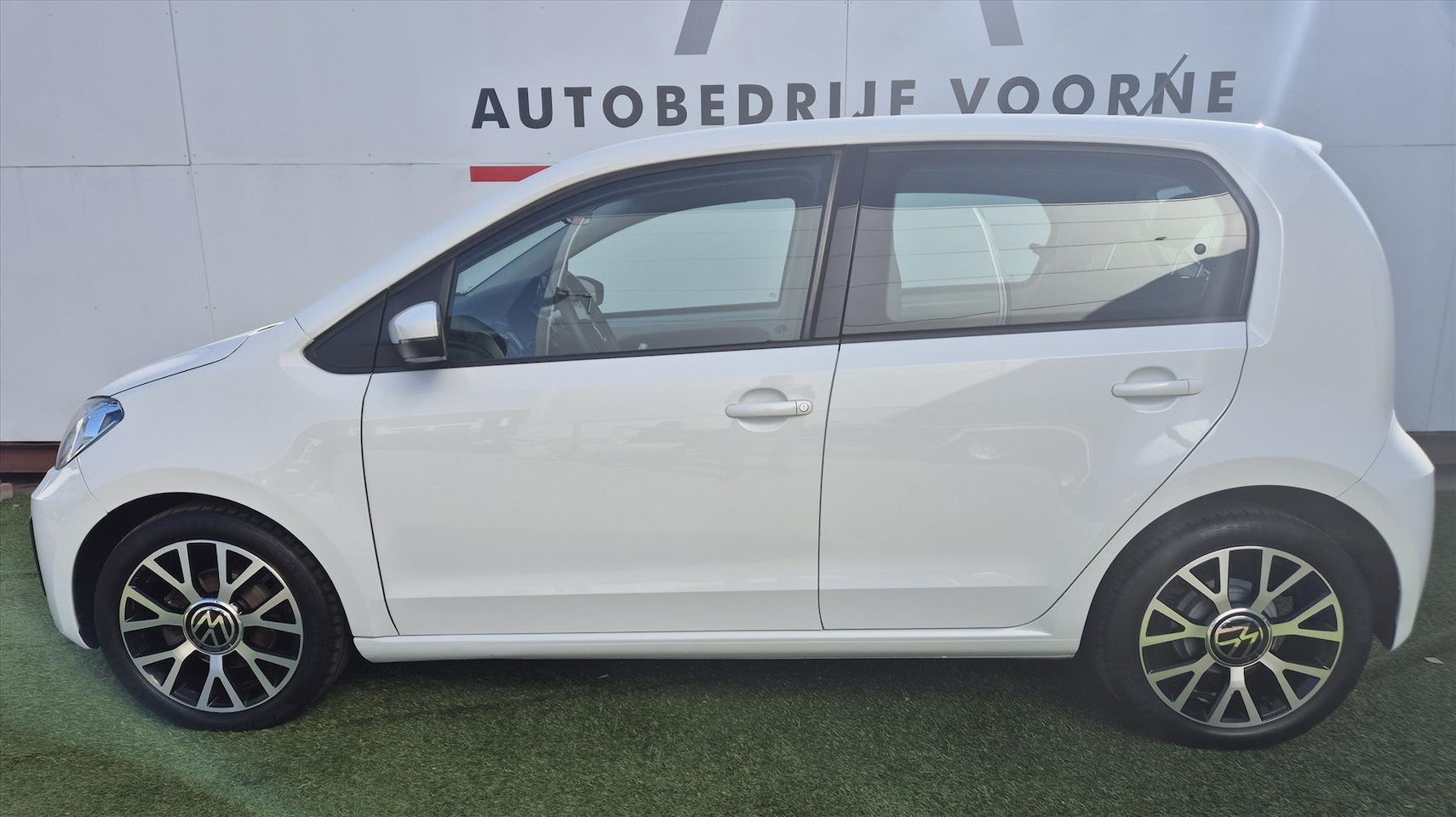 Volkswagen Up! - 1.0 65PK Up! - AutoWereld.nl