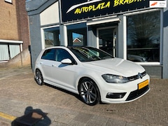 Volkswagen Golf - 1.4 TSI R-LINE / CLIMAT / PDC / PANODAK