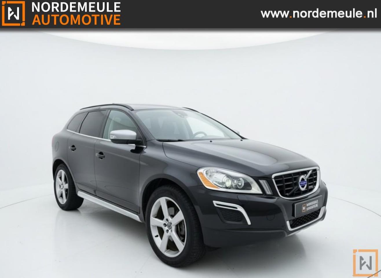 Volvo XC60 - 2.0T R-DESIGN, Xenon, Leder, Cruise, Trekhaak - AutoWereld.nl