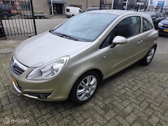 Opel Corsa - 1.4-16V Cosmo