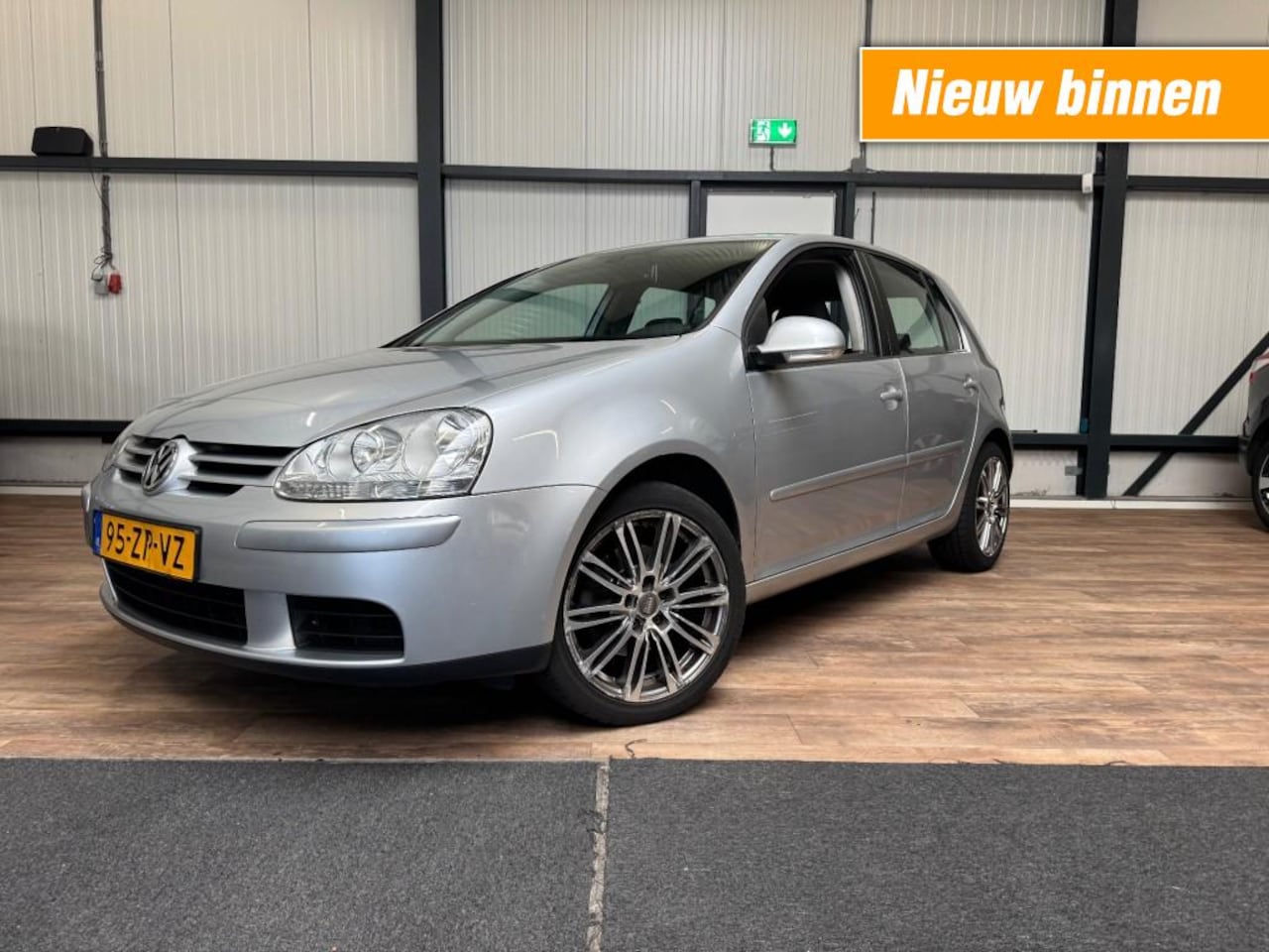Volkswagen Golf - 1.4 TSI 5DRS / ECC / CRUISE / NETTE STAAT! - AutoWereld.nl
