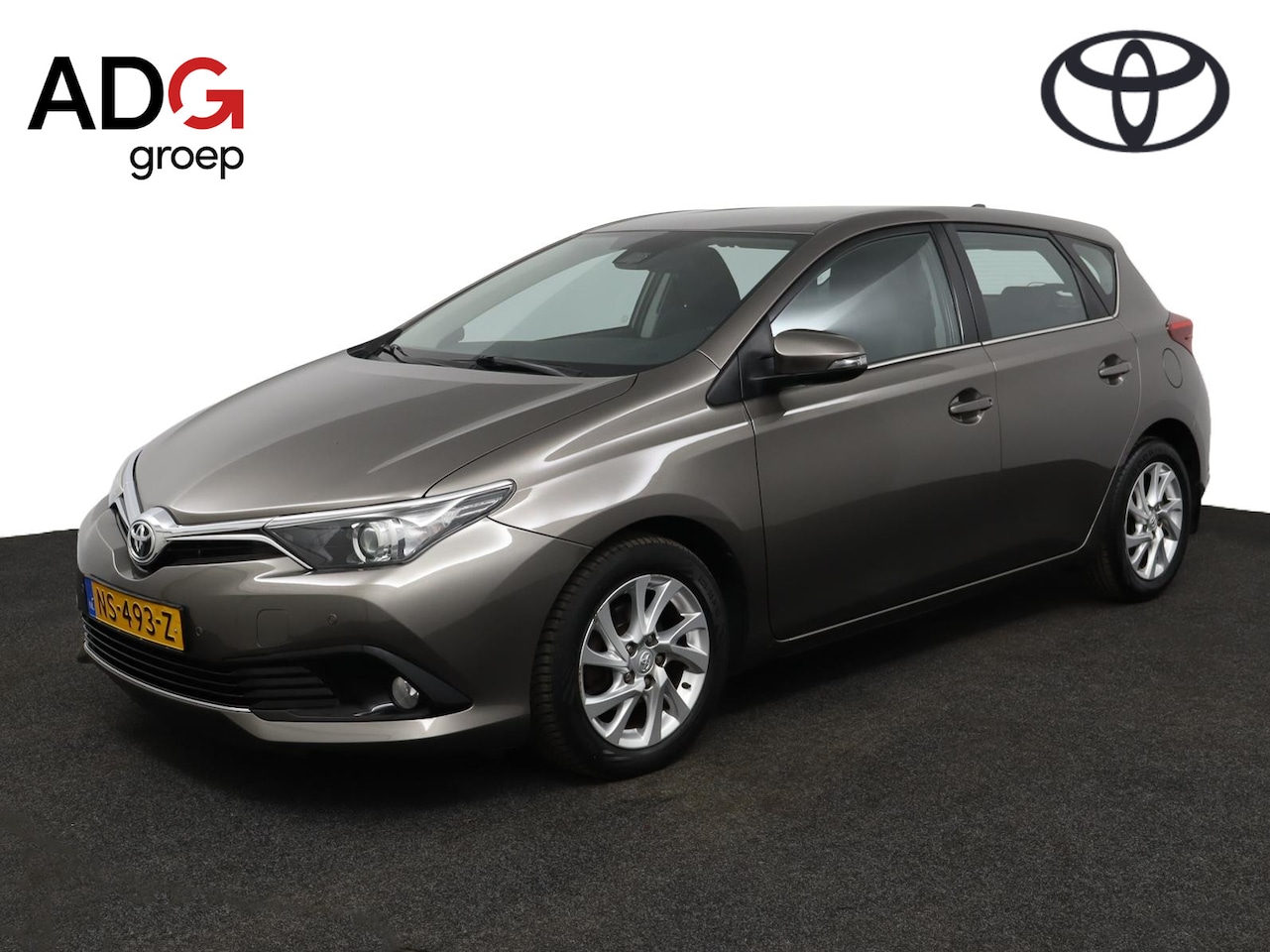 Toyota Auris - 1.2T Aspiration | Automaat | 1300 kg trekgewicht | Airco | Cruise Control | Achteruitrijca - AutoWereld.nl