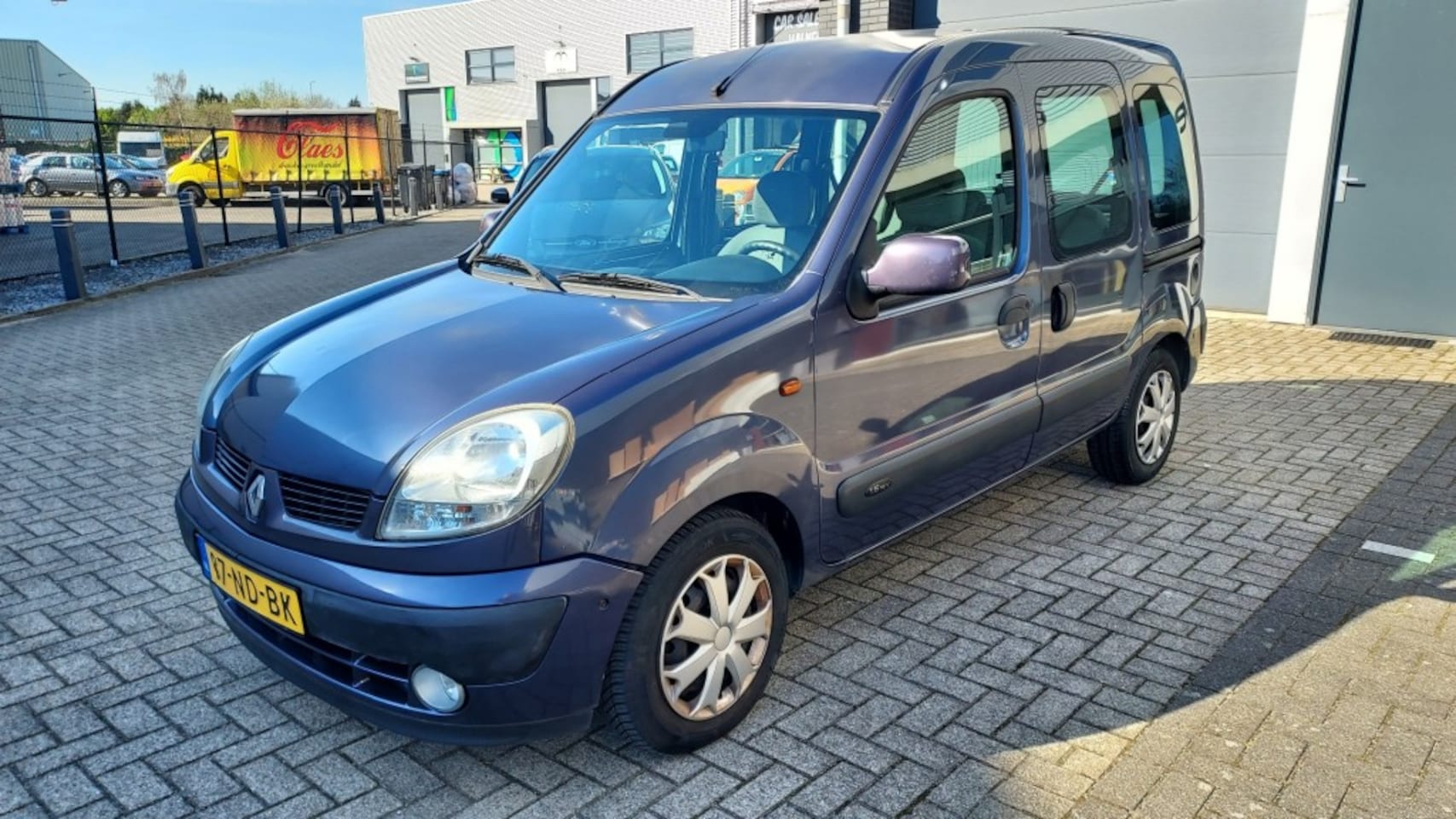 Renault Kangoo - 1.6i 16V  AUTOMAAT met Nieuwe APK - AutoWereld.nl