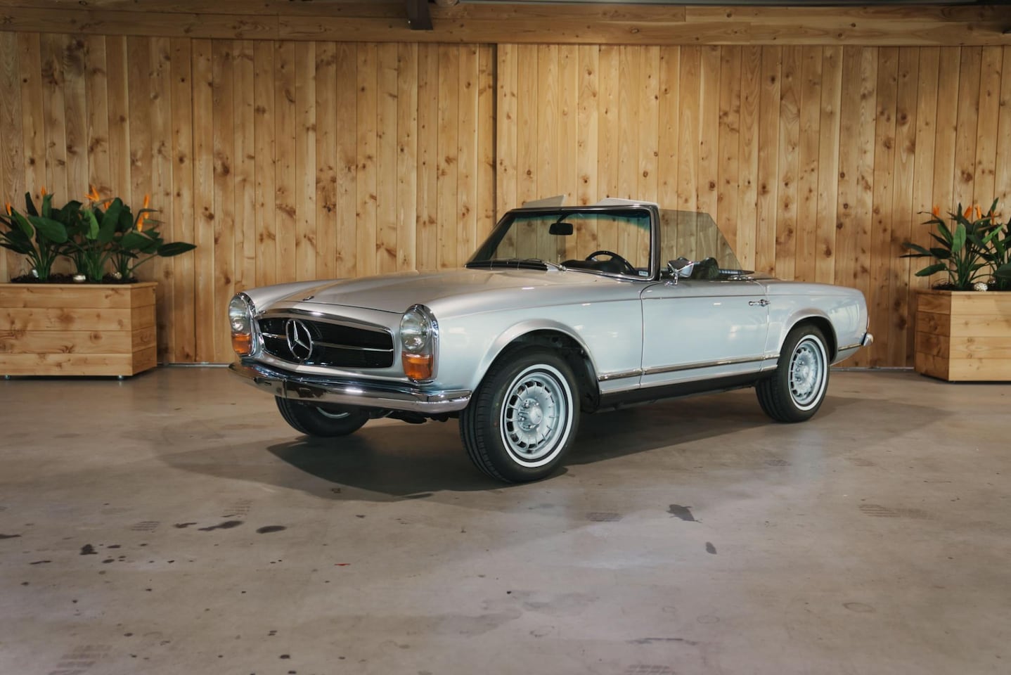 Mercedes-Benz SL-klasse Cabrio - 280 Pagode | Manual - AutoWereld.nl