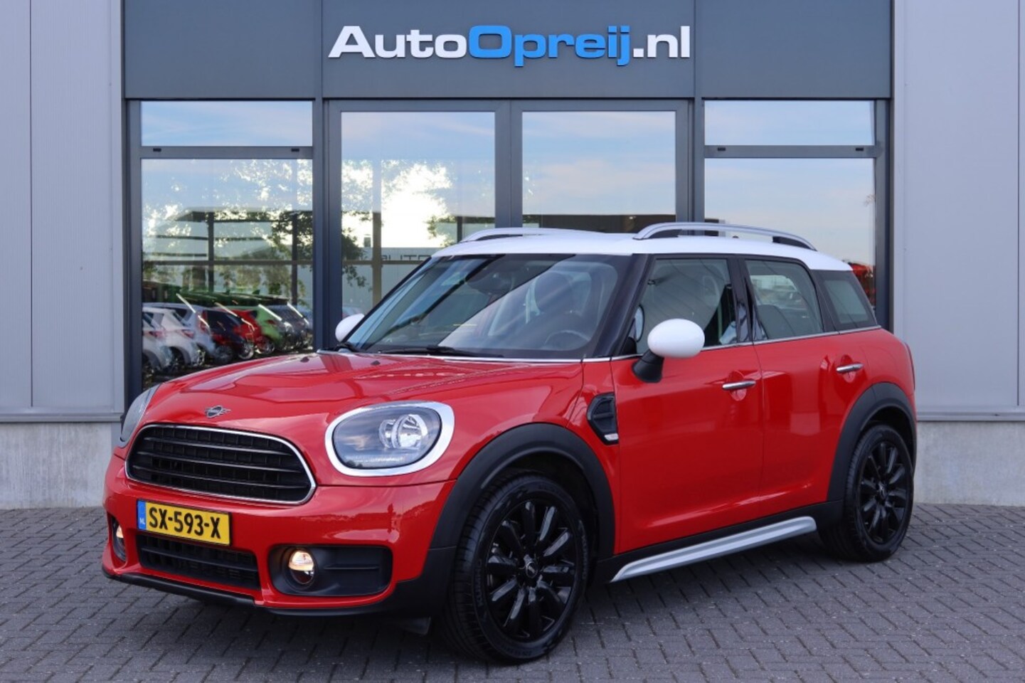 MINI Countryman - 1.5 Cooper Salt Clima, NAVI, Trekhaak afnb. - AutoWereld.nl