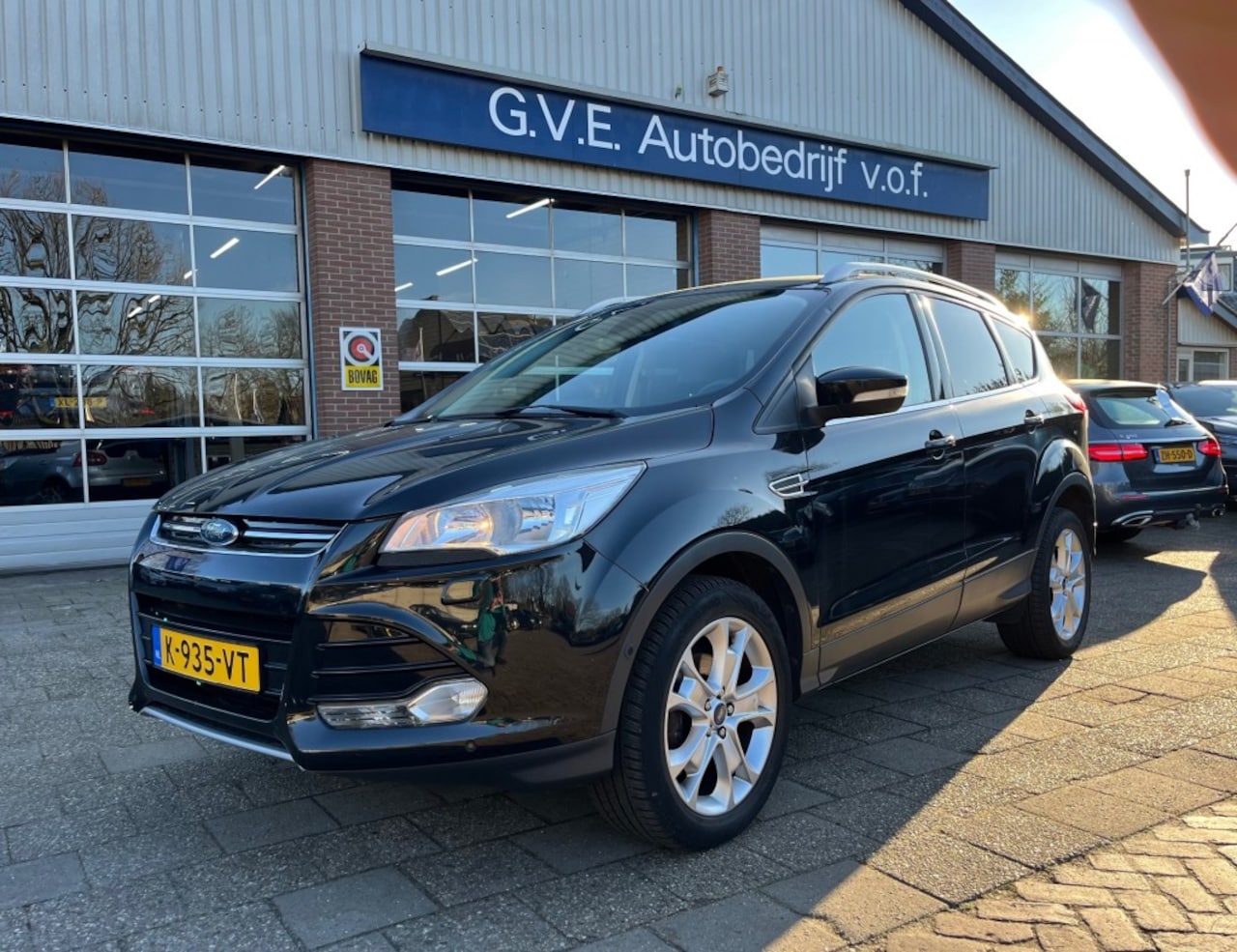 Ford Kuga - 1.5 Titanium. EDITION STOELVERW,VOORRUITVERW, - AutoWereld.nl