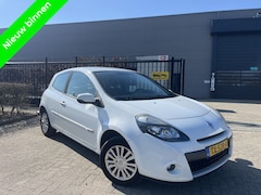 Renault Clio - 1.2 Special Line Clima Lage Kilometers