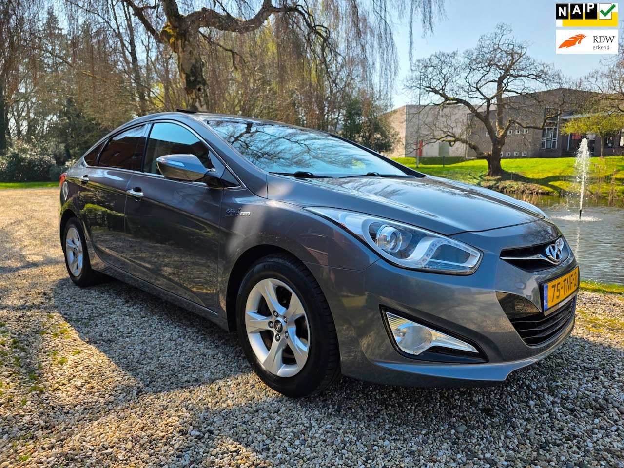 Hyundai i40 - 1.6 GDI Blue Business Edition DAK/airco/NAVI - AutoWereld.nl