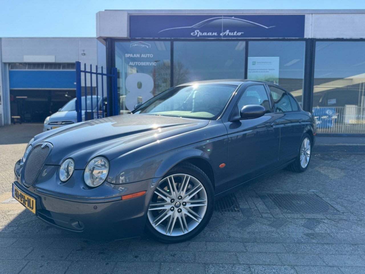 Jaguar S-type - 2.5L V6 | YOUNGTIMER | LEER | AUTOMAAT | MEMORY SEATS - AutoWereld.nl