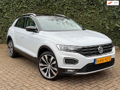 Volkswagen T-Roc - 2.0 TSI 4Motion Sport | Pano | Leder | Trekhaak