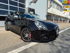 Alfa Romeo Giulietta - 1.4 T AUT 170PK ECC/PDC/LEER/NAVI/LMV18