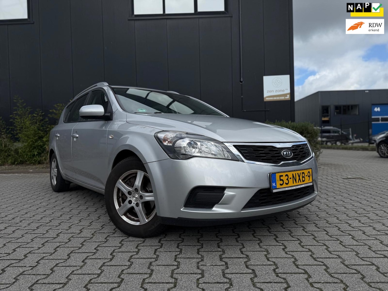 Kia Cee'd - 1.4 CVVT X-tra/2DE EIG/RIJKLAAR/ - AutoWereld.nl