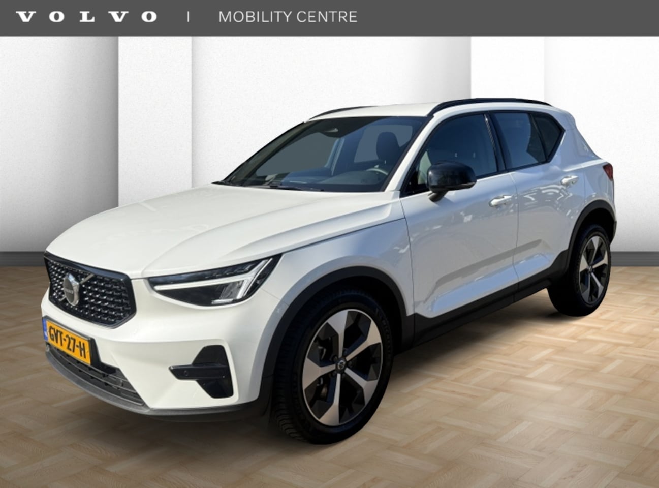 Volvo XC40 - B4 Plus Dark | Stoel- & Stuurverwarming | Trekhaak - AutoWereld.nl
