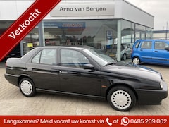 Alfa Romeo 155 - 1.7 T.Spark, unieke auto in zeer mooie staat