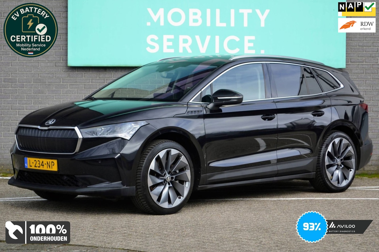 Skoda Enyaq iV - 80 First Edition SOH93% Leder ACC LED 3 Zones Clima CarPlay - AutoWereld.nl