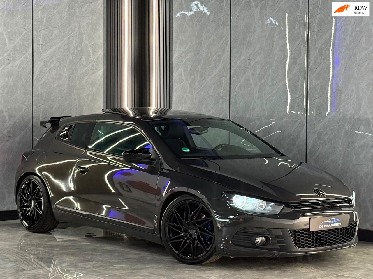 Volkswagen Scirocco - 1.4 TSI Pano |DSG |Led |Velgen |Navi |Clima |Cruise |Stuurbed |Boekjes - AutoWereld.nl