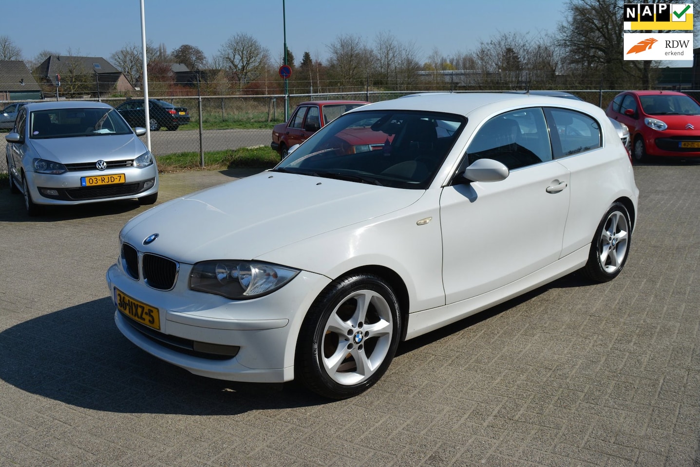 BMW 1-serie - 116i Executive | Airco | Cruise | Motor Defect !!!! - AutoWereld.nl