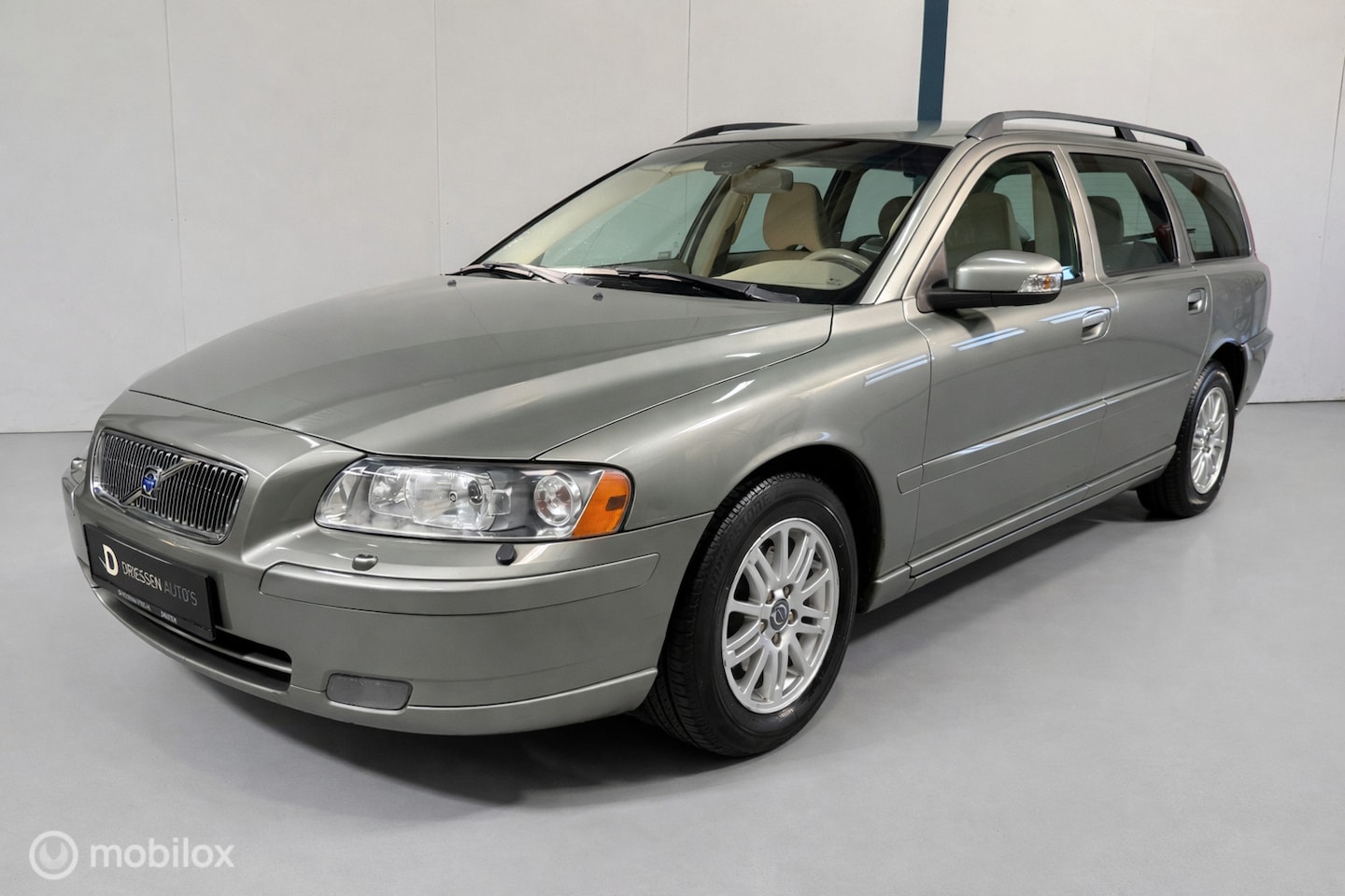 Volvo V70 - 2.4 Momentum 2.4 Momentum - AutoWereld.nl