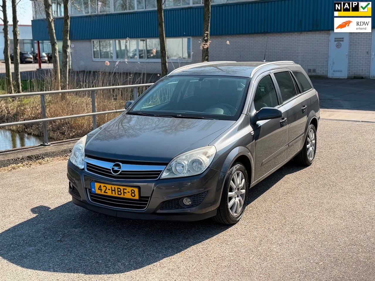 Opel Astra Wagon - 1.6 Temptation! Airco! LM velgen!NAP!Boekjes! - AutoWereld.nl