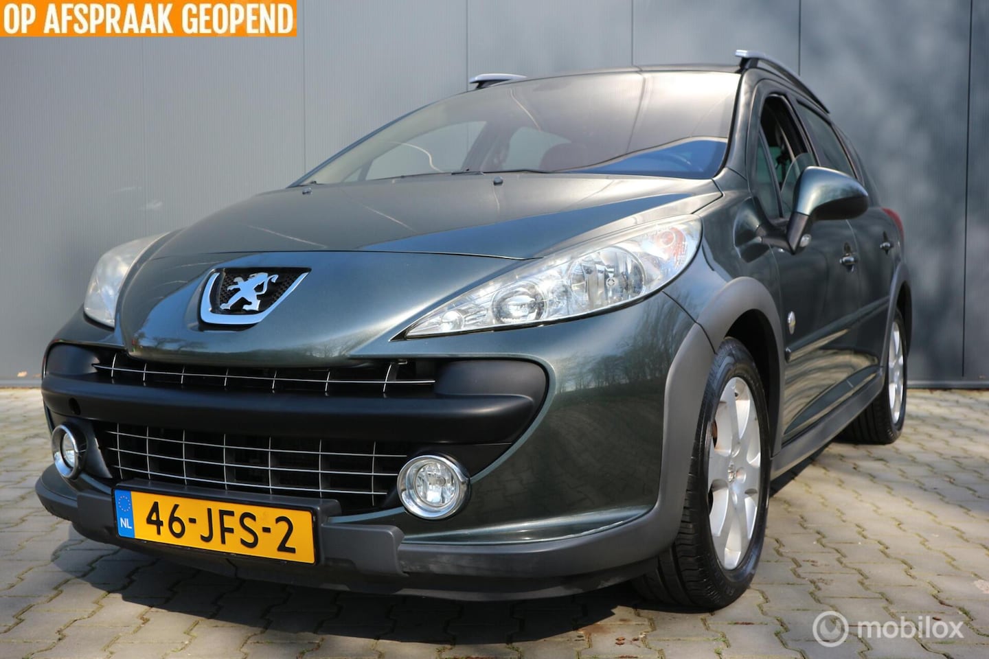 Peugeot 207 SW - 1.6 VTi Sublime PANORAMADAK/TREKHAAK/NAP - AutoWereld.nl