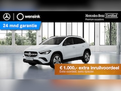 Mercedes-Benz GLA-Klasse - 250 e Star Edition AMG Line | Night | Panoramadak | Trekhaak | Stoelverwarming | Widescree