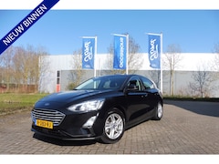Ford Focus - 125pk Titanium Business Navigatie Pdc Winter Pack Ecc