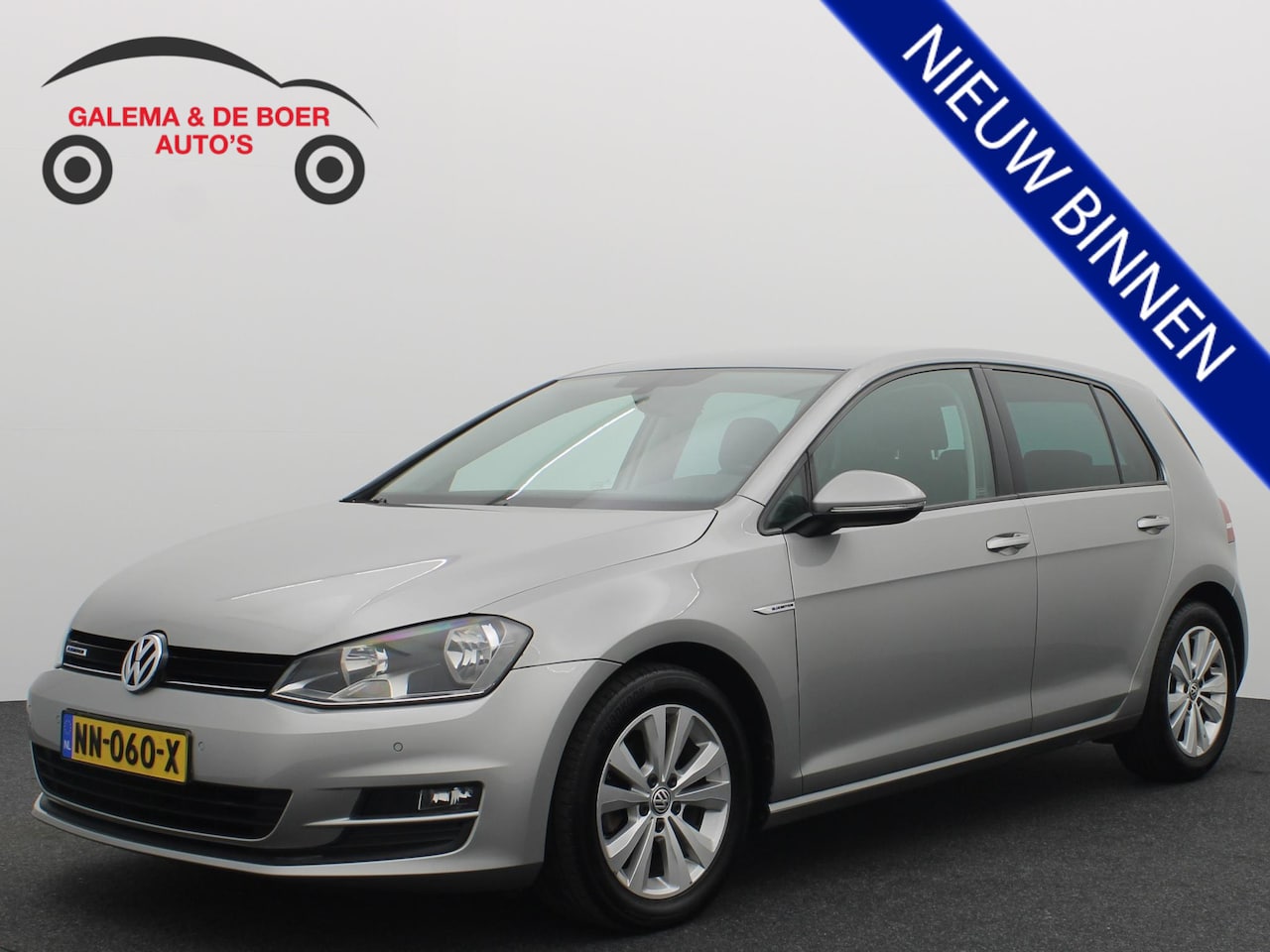 Volkswagen Golf - 1.0 TSI Connected Series NAVI / CLIMA / CARPLAY / PDC / BLUETOOTH / CRUISE / DAB+ / ZEER N - AutoWereld.nl