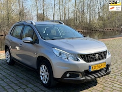 Peugeot 2008 - 1.2 PureTech Blue Lion Dealer onderhouden trekhaak navigatie airco cruis control cv op afs
