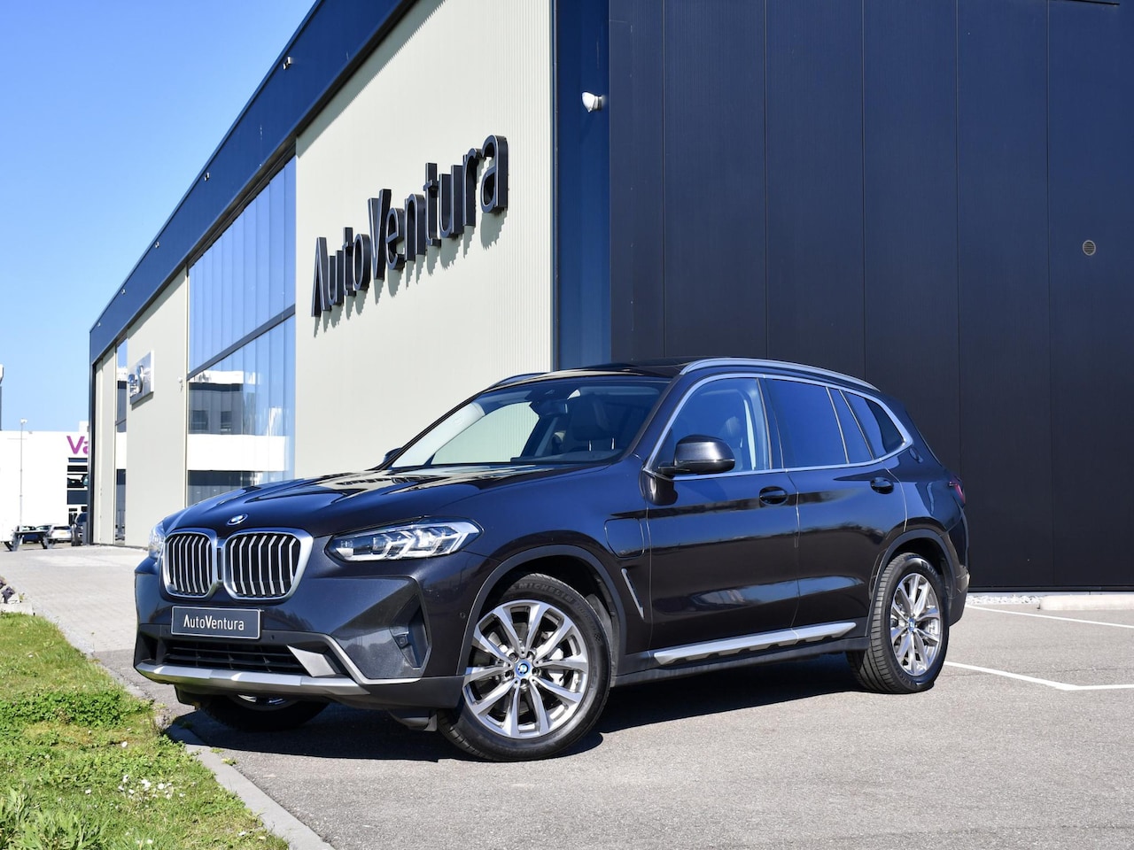 BMW X3 - xDrive30e | Elektrisch Schuif-/kantel Pano| Adaptive LED | Hifi Audio | Camera | - AutoWereld.nl
