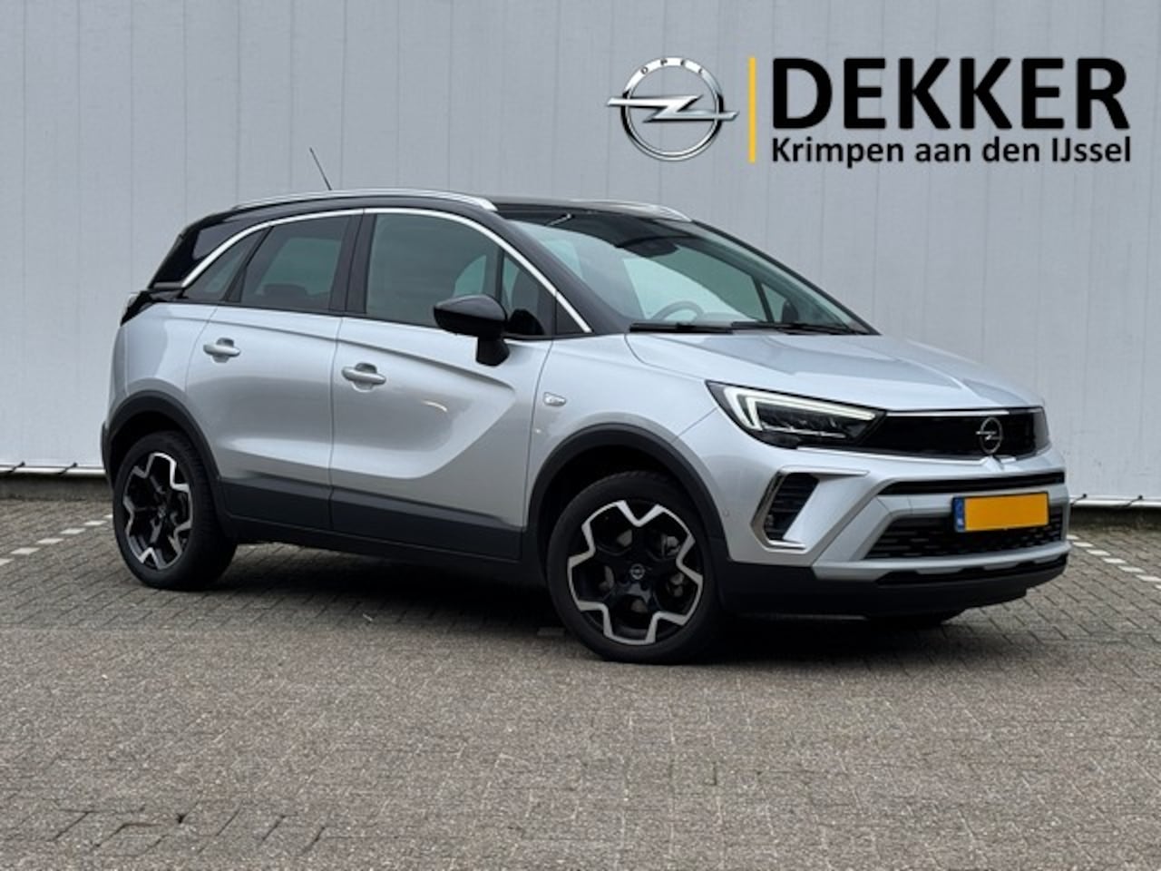 Opel Crossland - 1.2 Turbo Ultimate met Navi/Camera, AGR met Alcantara, 17inch - AutoWereld.nl