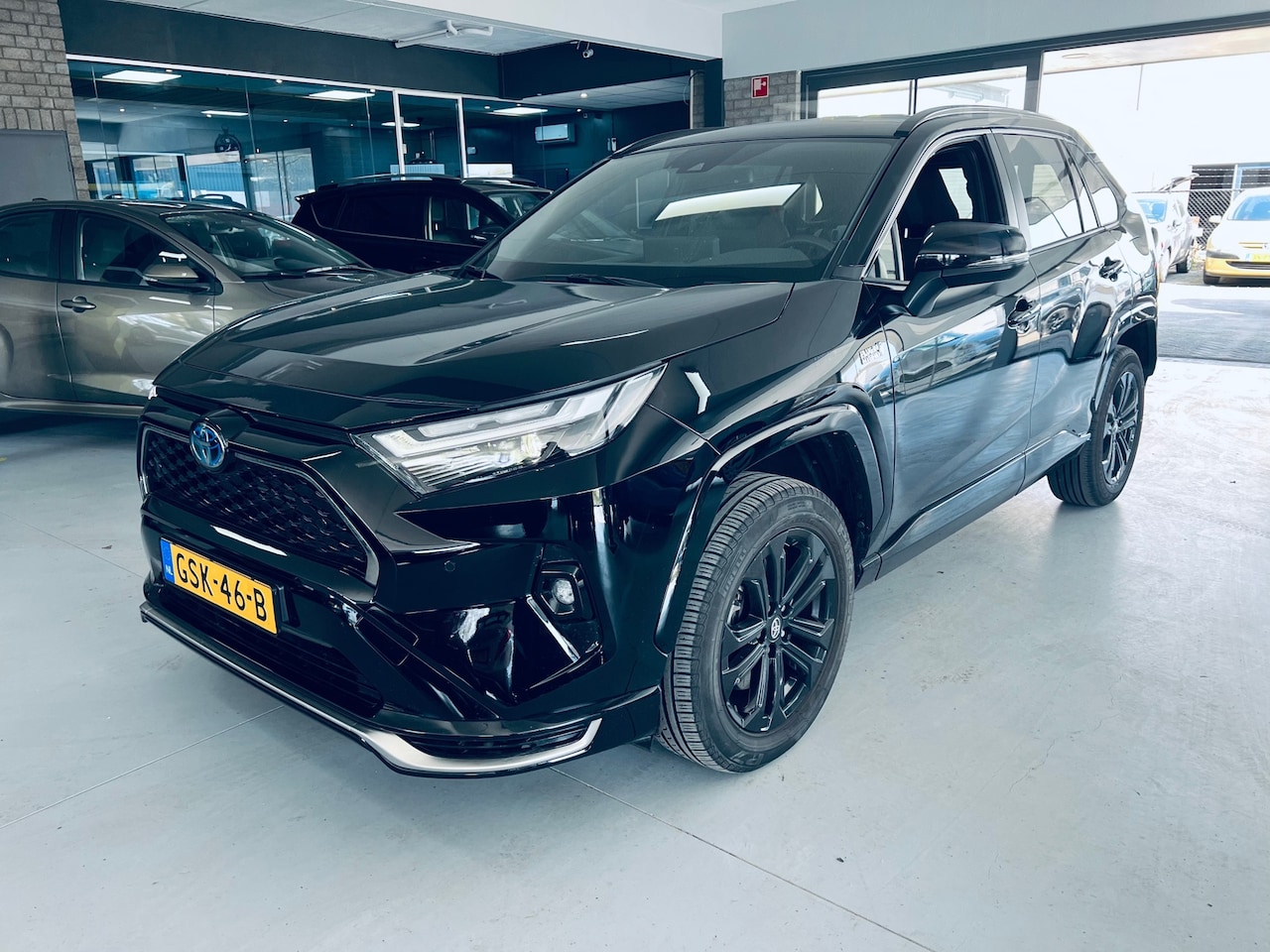 Toyota RAV4 - 2.5 Plug-in Hybrid AWD Business - AutoWereld.nl