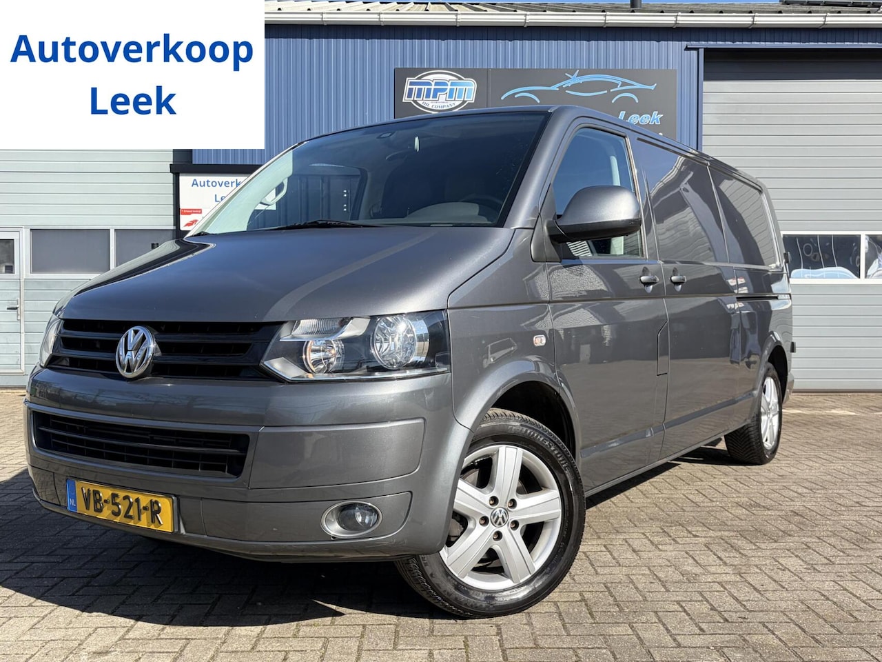 Volkswagen Transporter - 2.0 TDI L2H1 2.0 TDI L2H1 - AutoWereld.nl