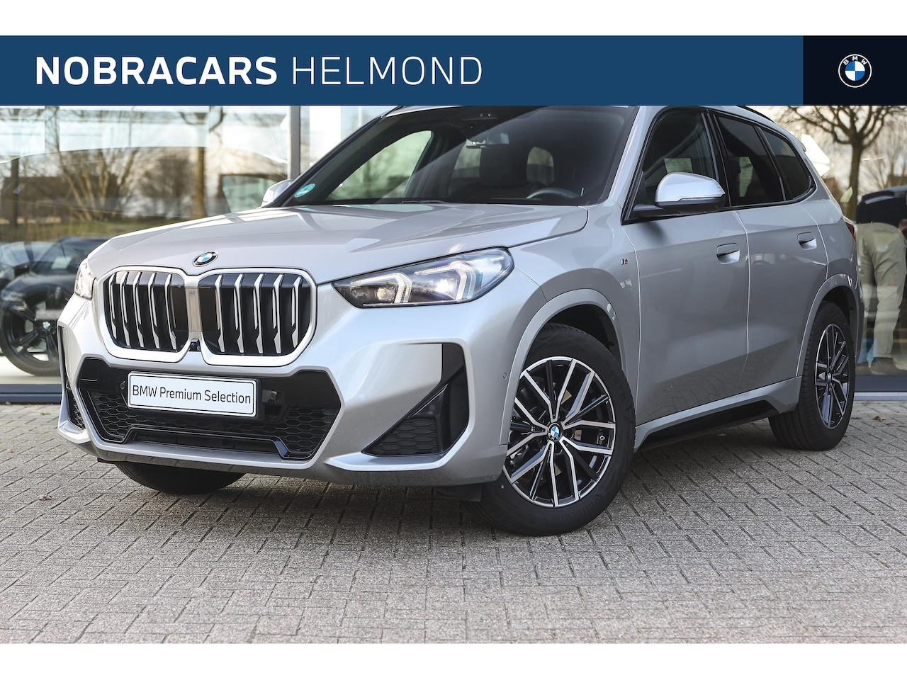 BMW X1 - sDrive20i High Executive M Sport Automaat / Trekhaak / Sportstoelen / M Adaptief onderstel - AutoWereld.nl