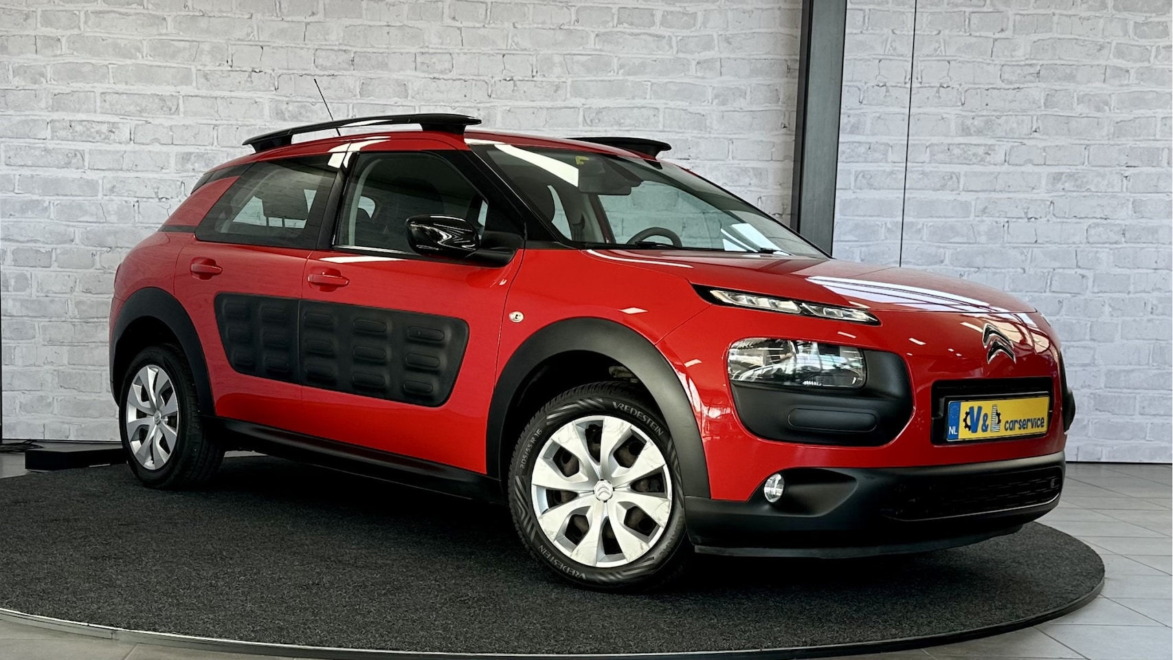 Citroën C4 Cactus - 1.2 e-VTi Business / Camera / Airco - AutoWereld.nl