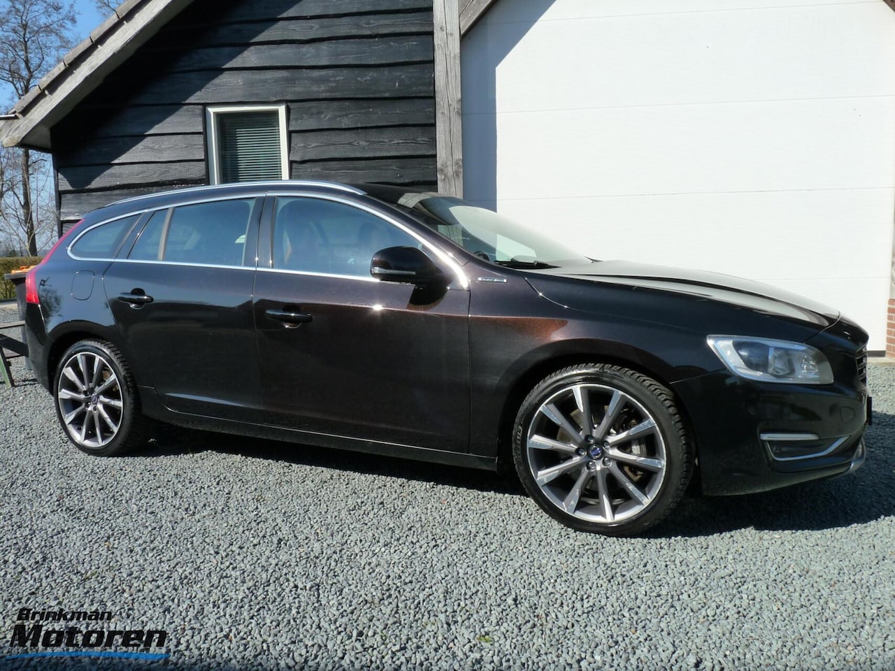 Volvo V60 - 2.4 D6 AWD Plug-In Hybrid Summum 2.4 D6 AWD Plug-In Hybrid Summum - AutoWereld.nl