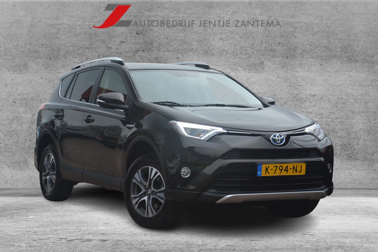 Toyota RAV4 - 2.5 Hybrid First Edition | Navigatie | Camera | stoelverwarming | Clima | Cruise-control | - AutoWereld.nl