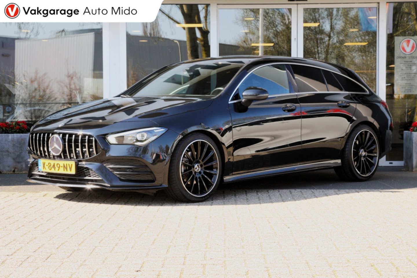 Mercedes-Benz CLA-klasse Shooting Brake - 180 Automaat Business Solution AMG | Trekhaak | - AutoWereld.nl