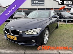 BMW 3-serie - 320i Executive AUTOMAAT/NAVIGATIE/18''LMV